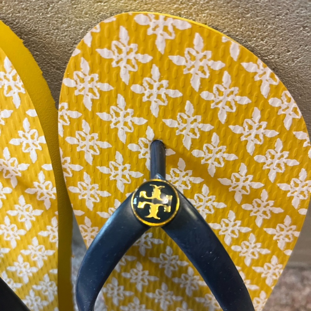 🆕 Tory Burch Azaleh Flip Flops - Picture 5 of 9